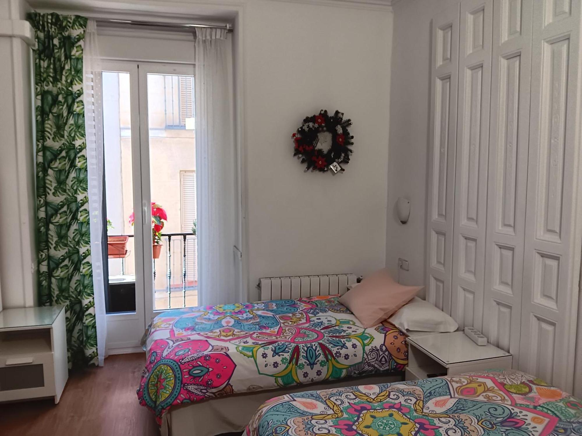 Hostal Casa Chueca — Photos 2